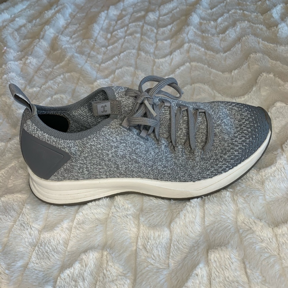 Under Armour Shoes LIKE NEW